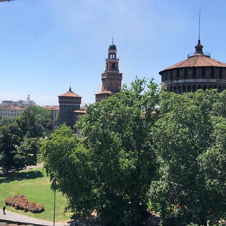 Breathtaking Castle View Youhosty - Quintino Sella Milan Bagian luar foto